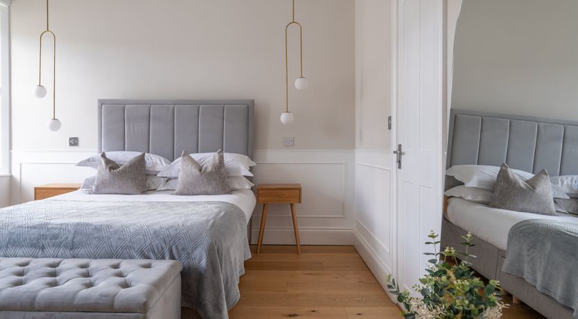 Photo of Riches of Richmond