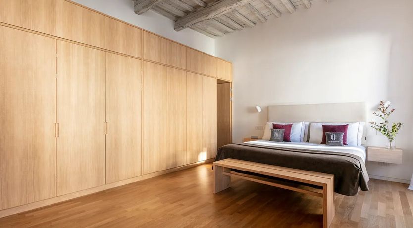 Photo of Tardis by the Tiber