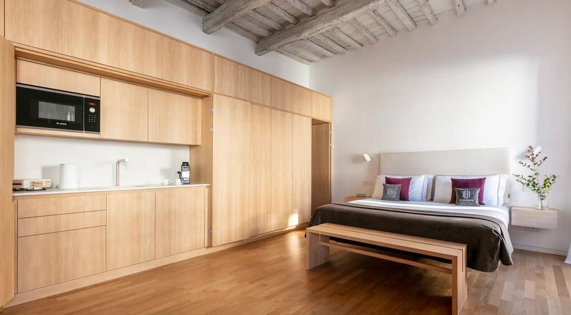 Photo of Tardis by the Tiber