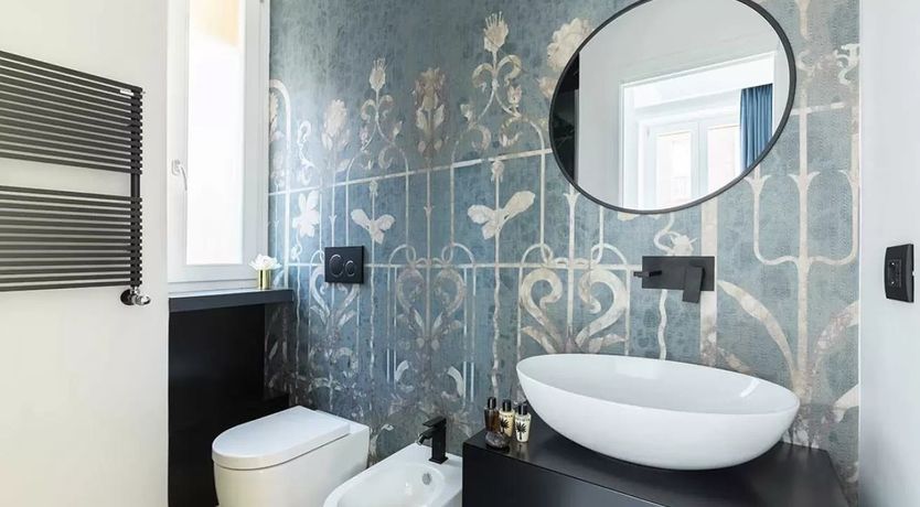 Photo of Hot to Trot