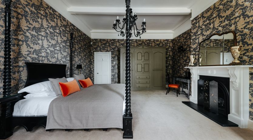 Photo of Manor of Honour