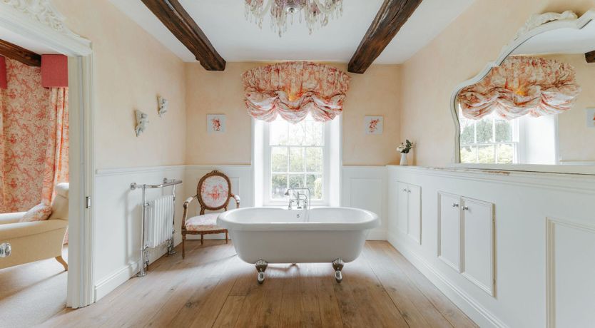 Photo of Manor of Honour