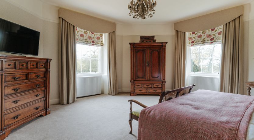 Photo of Manor of Honour