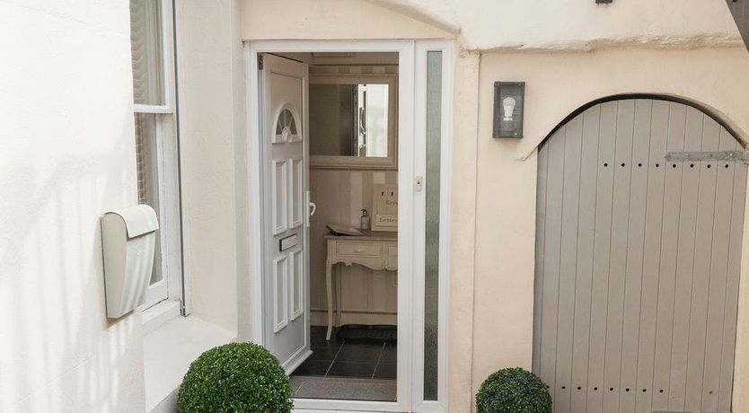 Photo of The Underground Pearl