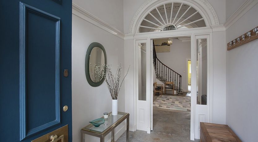 Photo of Georgian Oak