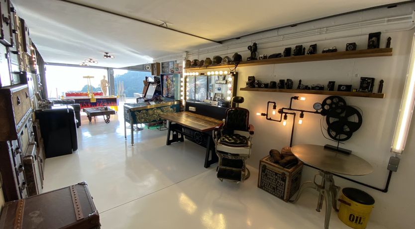 Photo of Authentic Eccentric