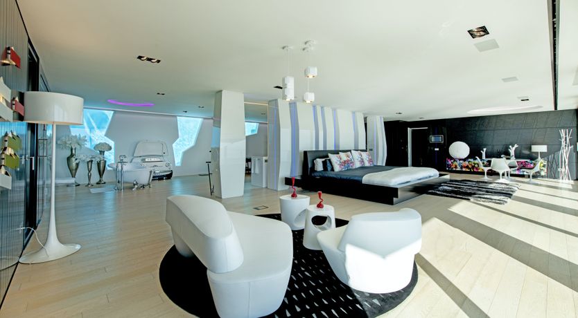 Photo of Authentic Eccentric