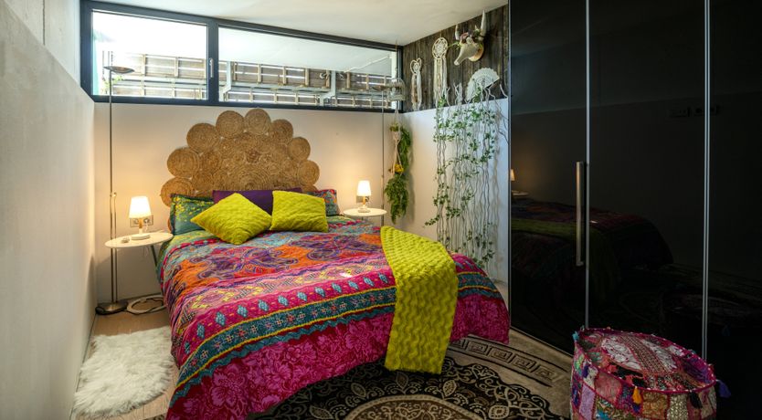 Photo of Authentic Eccentric