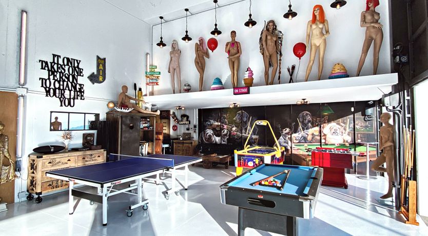 Photo of Authentic Eccentric