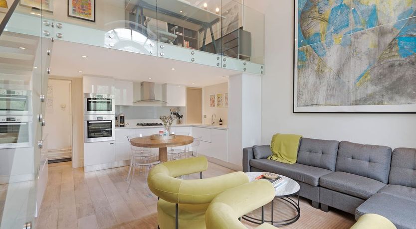 Photo of The Art Critic