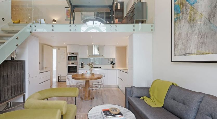 Photo of The Art Critic