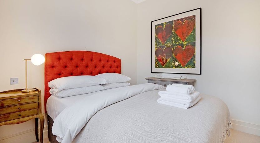 Photo of The Art Critic