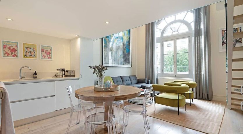 Photo of The Art Critic