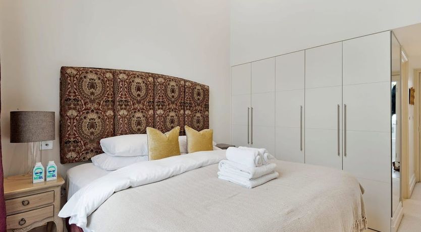 Photo of The Art Critic