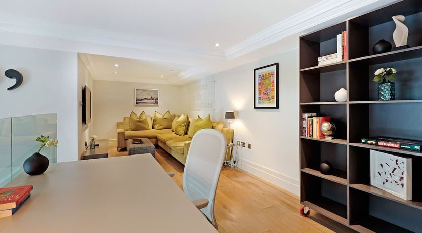 Photo of The Art Critic