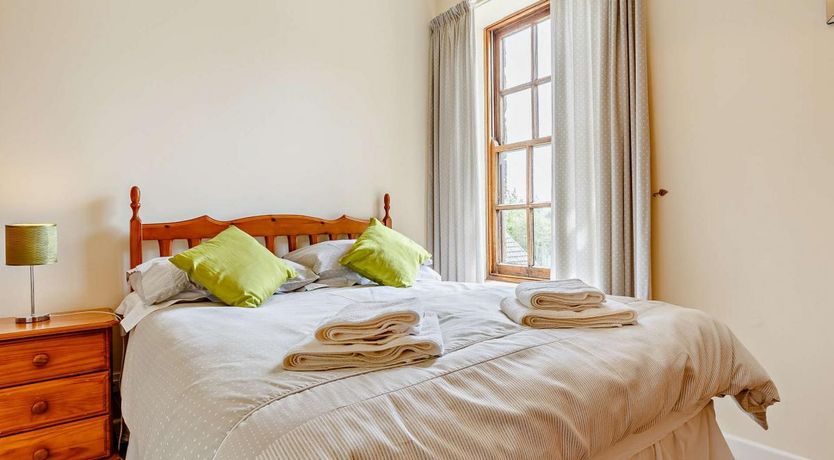 Photo of 2 Bed in Cury Cross Lanes