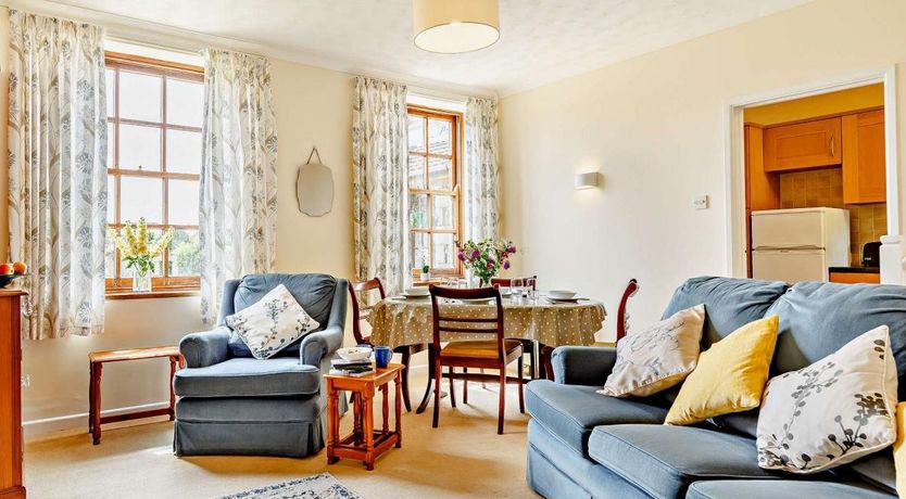 Photo of 2 Bed in Cury Cross Lanes