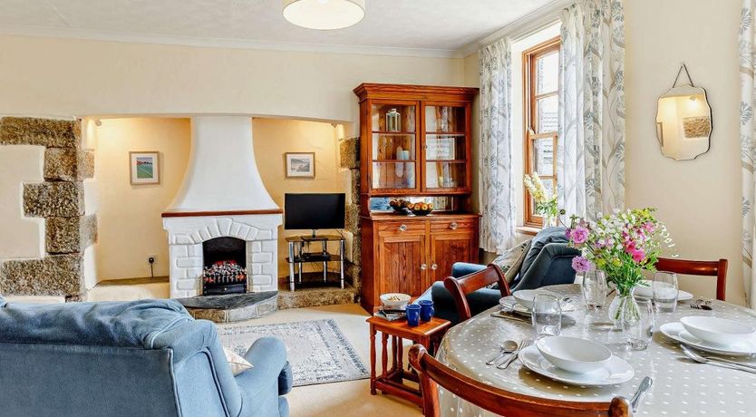 Photo of 2 Bed in Cury Cross Lanes