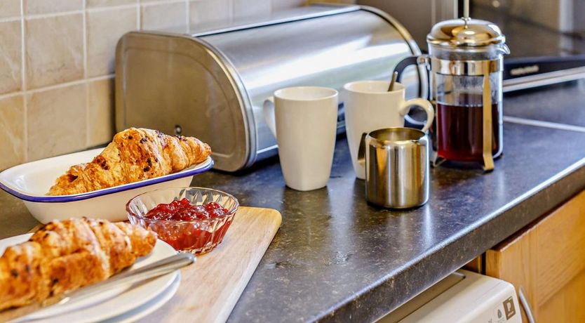 Photo of 2 Bed in Cury Cross Lanes