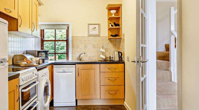 Photo of 2 Bed in Cury Cross Lanes