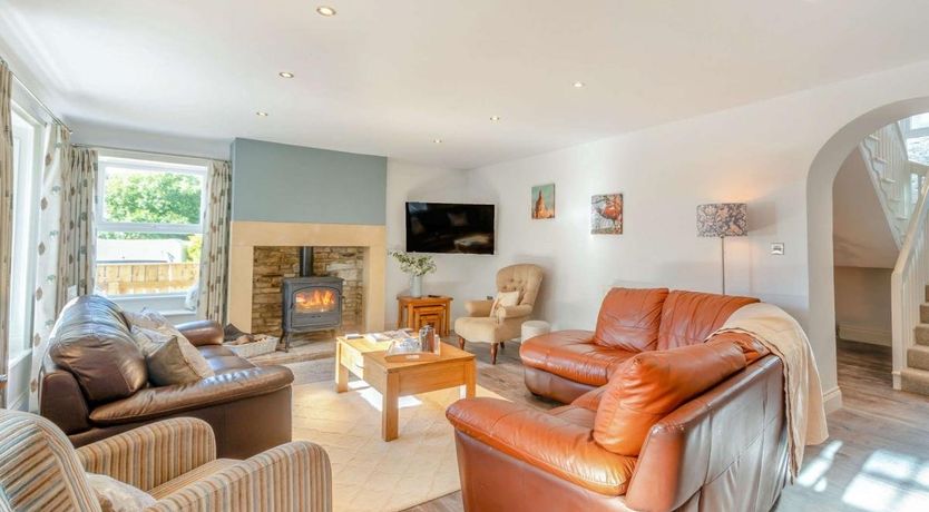 Photo of 4 Bed in Catton