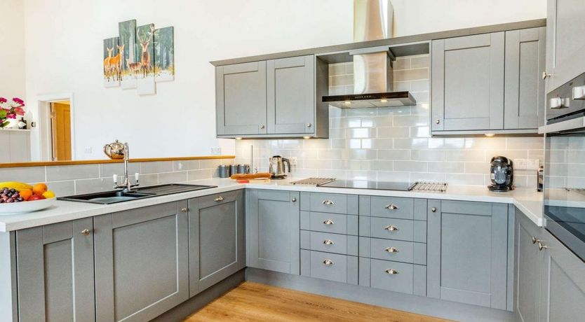 Photo of 1 Bed in Bradford Abbas