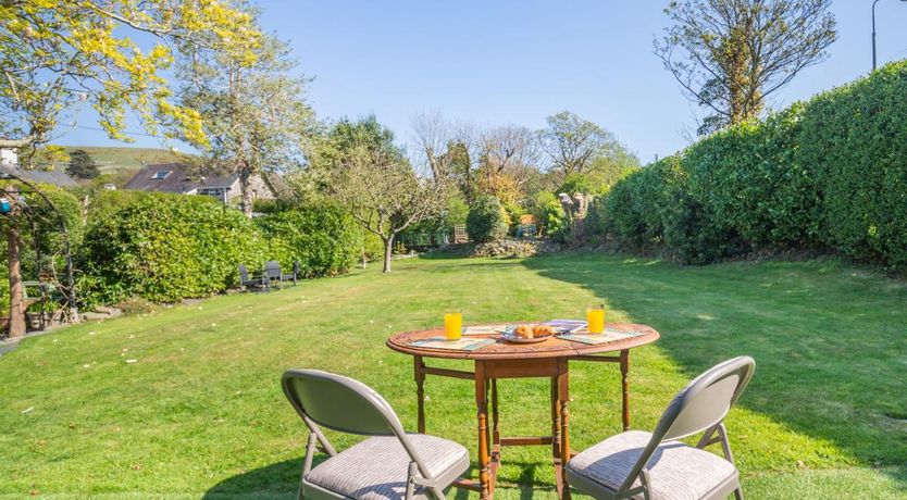 Photo of 1 Bed in Llwyngwril