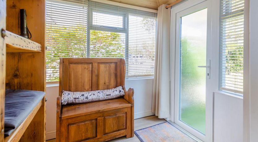 Photo of 1 Bed in Llwyngwril