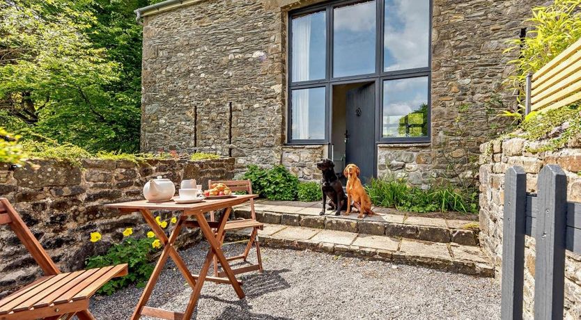 Photo of 3 Bed in Cilycwm