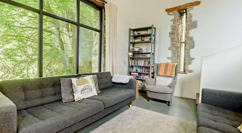 Photo of 3 Bed in Cilycwm