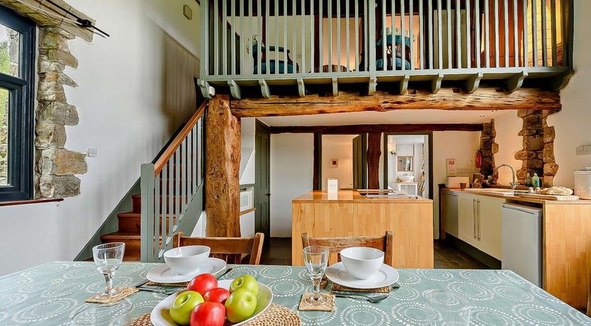 Photo of 3 Bed in Cilycwm