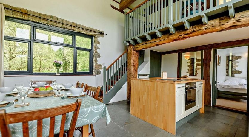 Photo of 3 Bed in Cilycwm