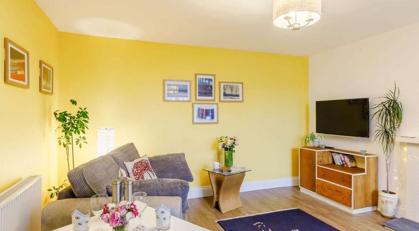 Photo of 1 Bed in West Buckland