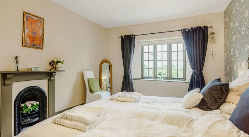 Photo of 1 Bed in West Buckland