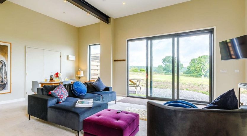 Photo of 2 Bed in Okeford Fitzpaine