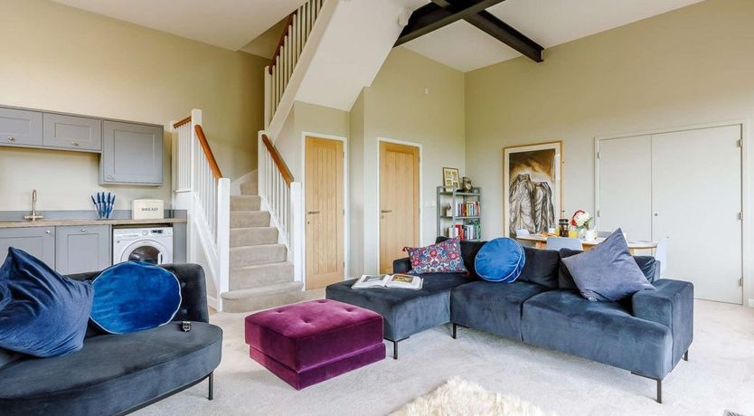 Photo of 2 Bed in Okeford Fitzpaine