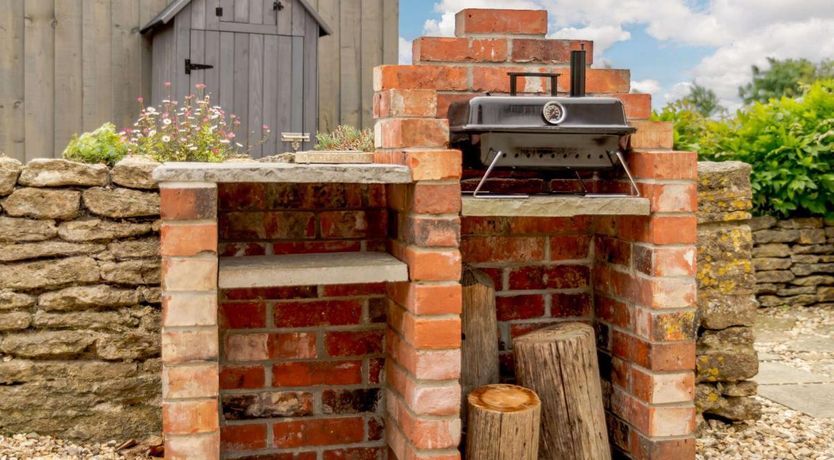 Photo of 1 Bed in West Stour