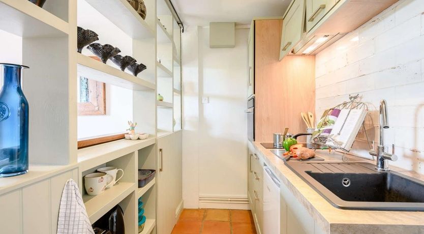 Photo of 1 Bed in West Stour