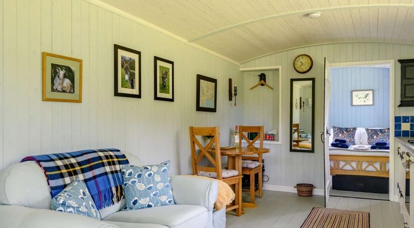 Photo of 1 Bed in Cresselly