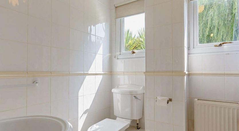 Photo of 2 Bed in Notter