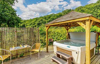 2 Bed in Notter Holiday Cottage