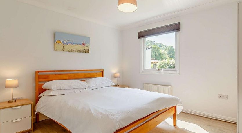 Photo of 2 Bed in Notter