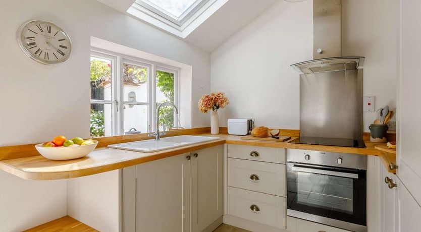 Photo of 3 Bed in Otterton