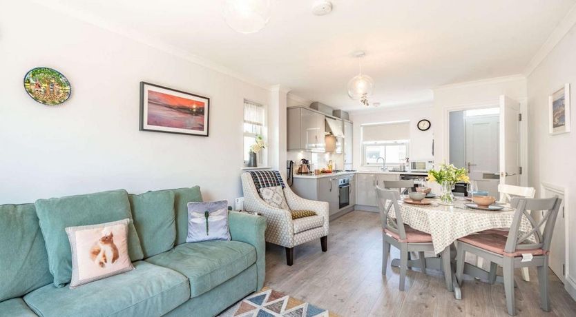 Photo of 2 Bed in Tenby