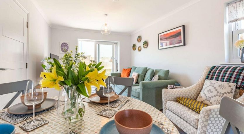 Photo of 2 Bed in Tenby