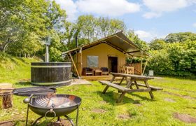 Photo of log-cabin-in-south-devon-12