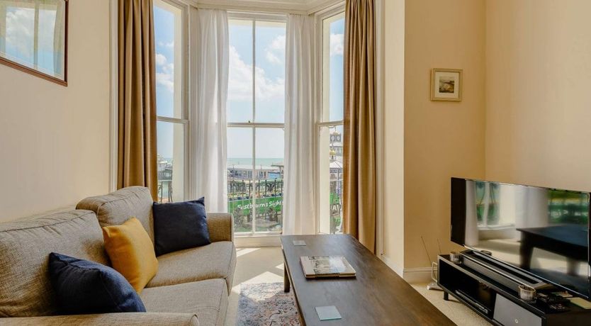 Photo of 1 Bed in Eastbourne