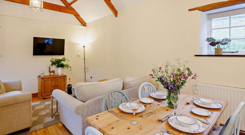 Photo of 2 Bed in Swimbridge