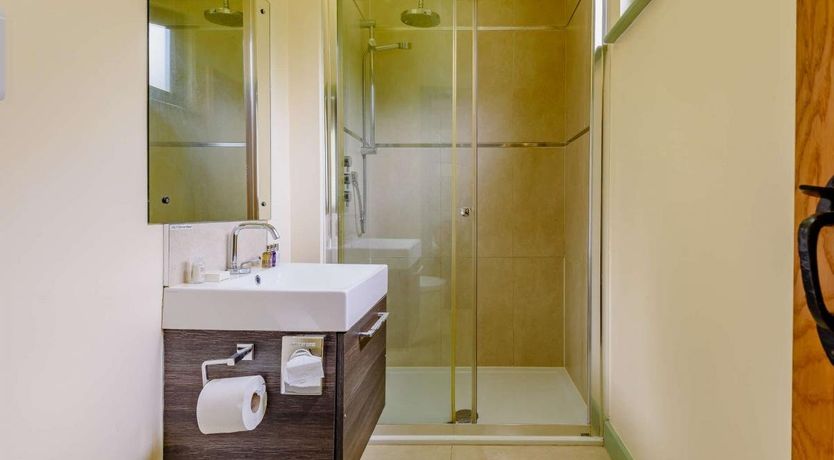 Photo of 2 Bed in Perlethorpe