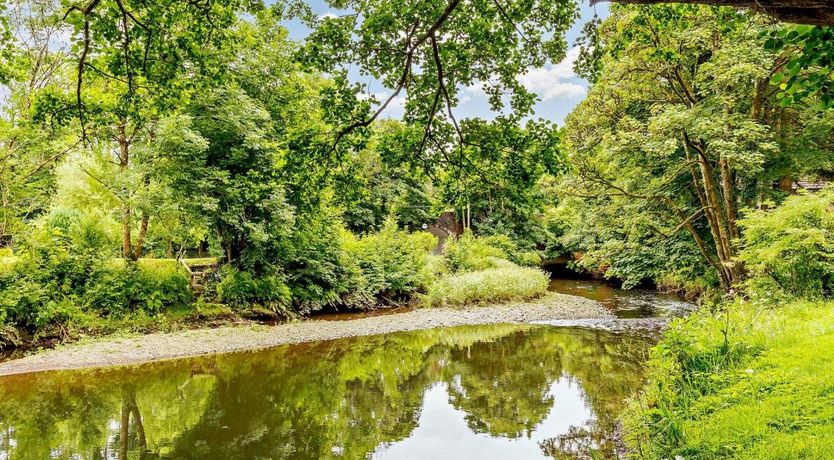 Photo of 2 Bed in Notter